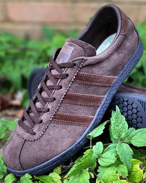 Adidas tobacco gruen